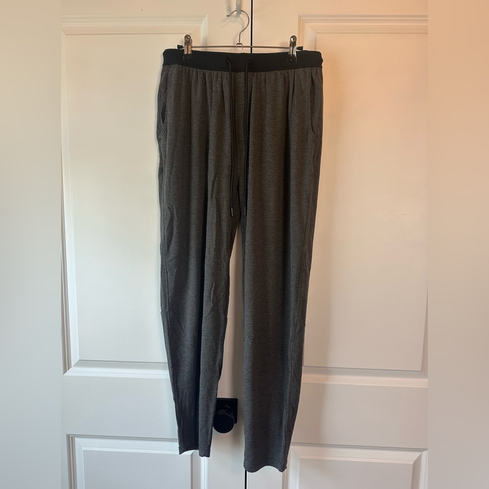 Jambys Unisex Breathable No-Sweat Sweatpants Gray/Black (Size M)